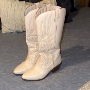Qupid Cream Heeled Western Boots